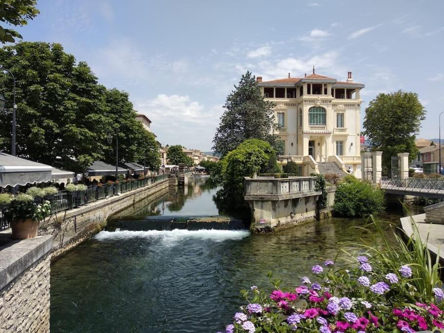 Apartamento Le Nid De Marius LʼIsle-sur-la-Sorgue Exterior foto