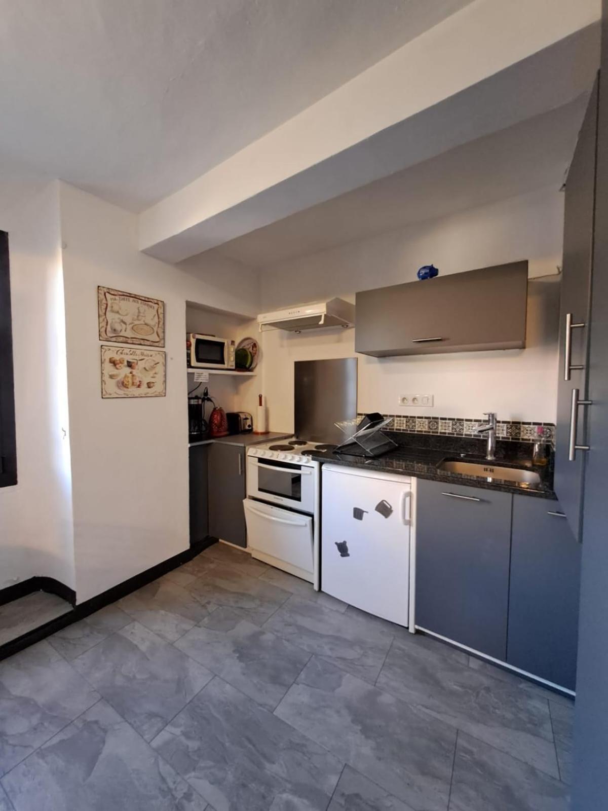 Apartamento Le Nid De Marius LʼIsle-sur-la-Sorgue Exterior foto